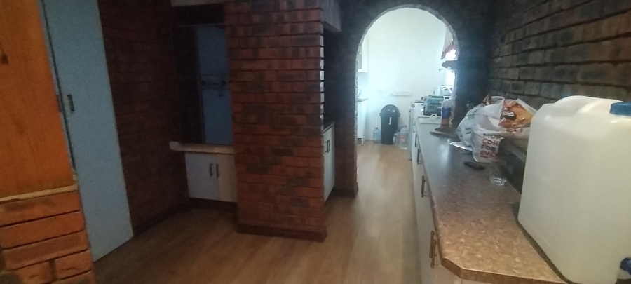 4 Bedroom Property for Sale in Flamingo Park Free State